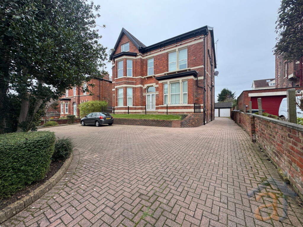 Main image of property: Belgravia Apartments, Trafalgar Road, Birkdale, PR8 2EA