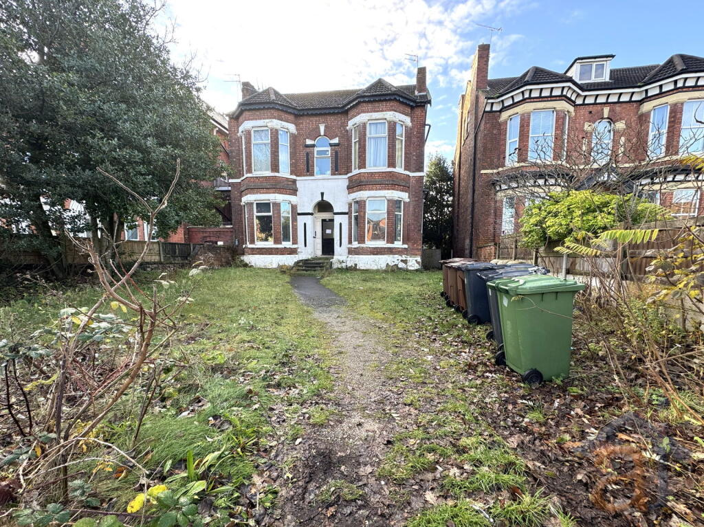 Main image of property: Scarisbrick New Road, Southport, PR8 6QE