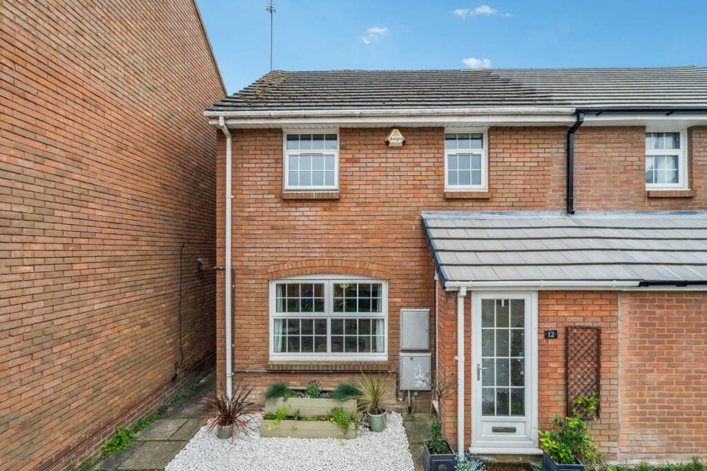 Main image of property: Morefields, Tring