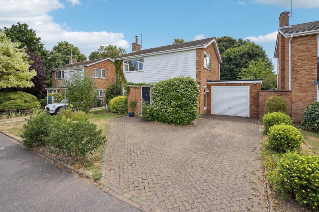 Main image of property: Chlitern Way, Tring