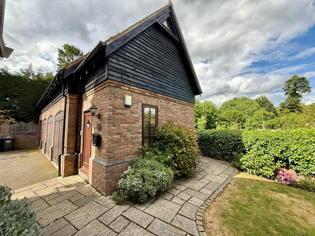 Main image of property: Guys Common, Dunchurch, CV22 6NQ.