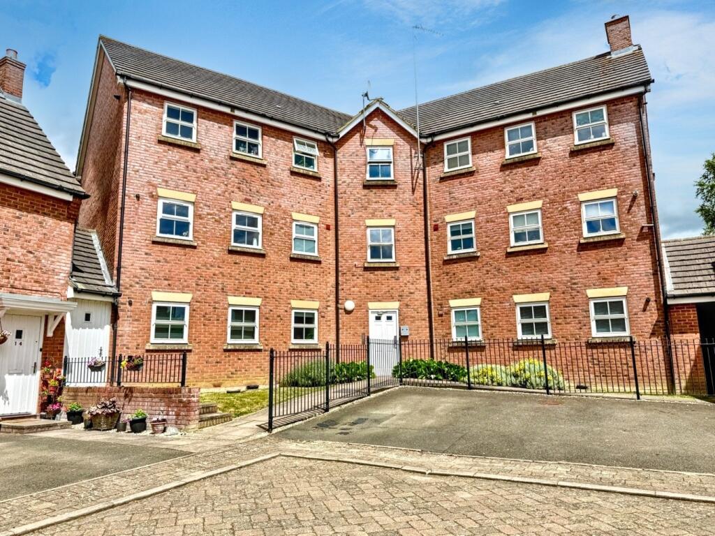 Main image of property: Ickworth Close, Daventry, NN11 8AP