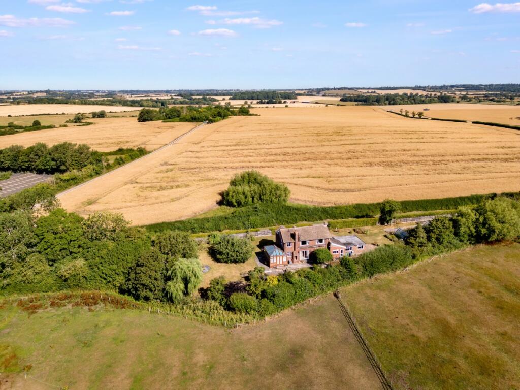 Main image of property: Castle Lane Woolscott Warwickshire CV23 8DE