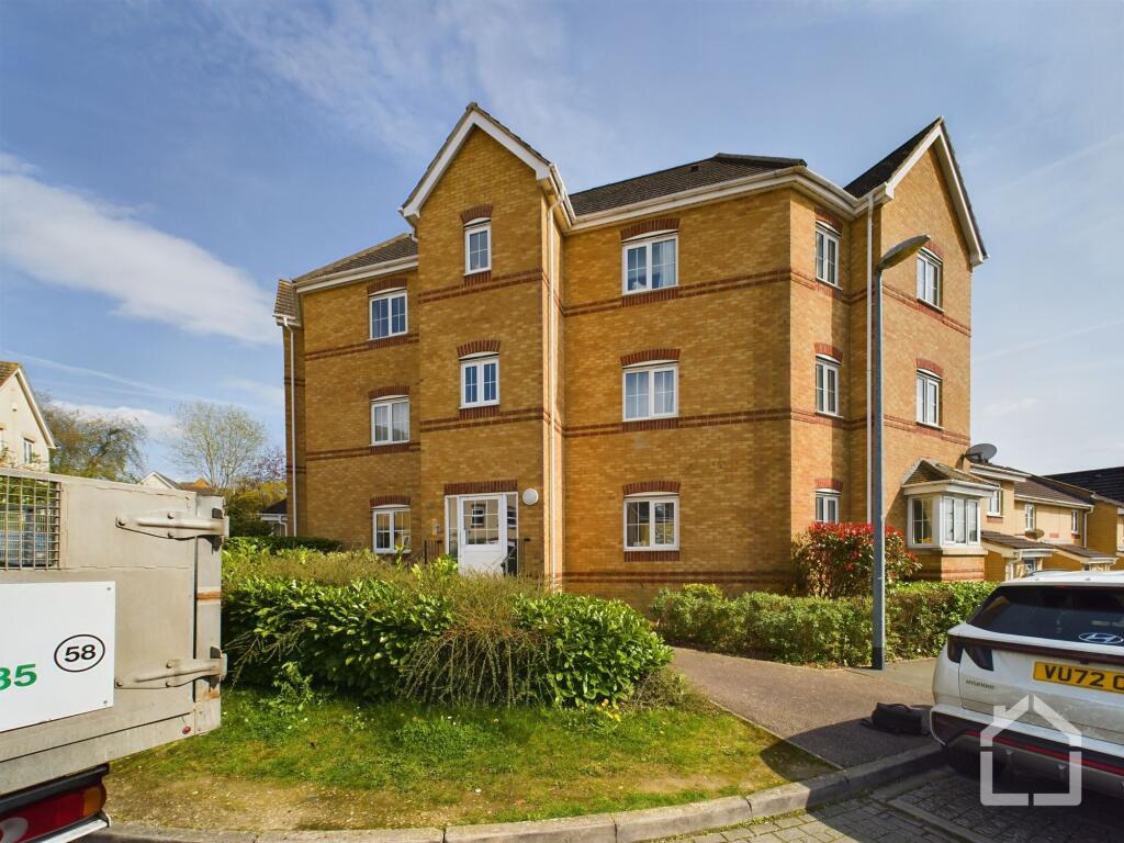 Main image of property: Avery Close, Leighton Buzzard, LU7