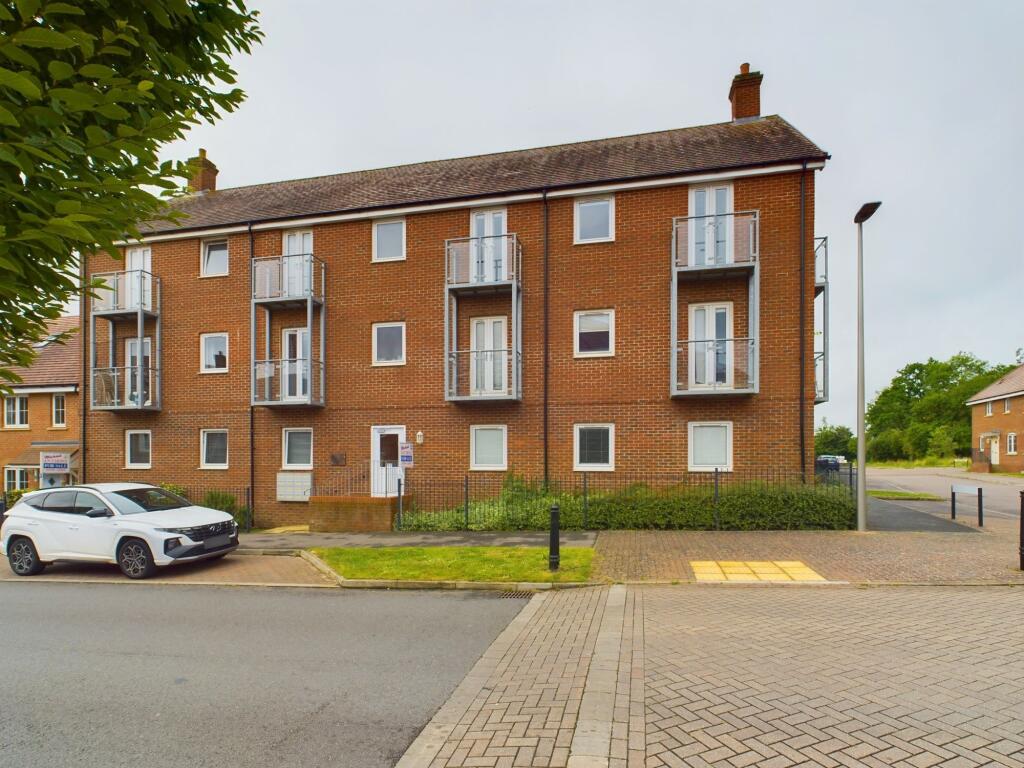 Main image of property: Santa Cruz Avenue, Bletchley, MK3
