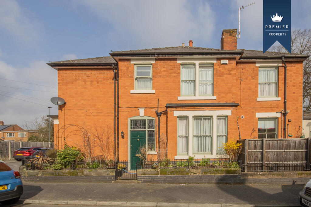 3 bedroom end of terrace house for sale in Gladstone Street, Derby, DE23