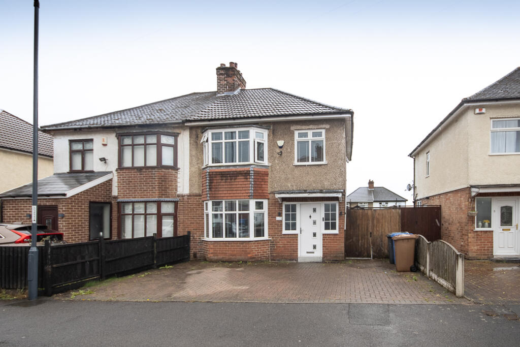 3 bedroom semidetached house for sale in Ainsworth Drive, Sunnyhill, DE23