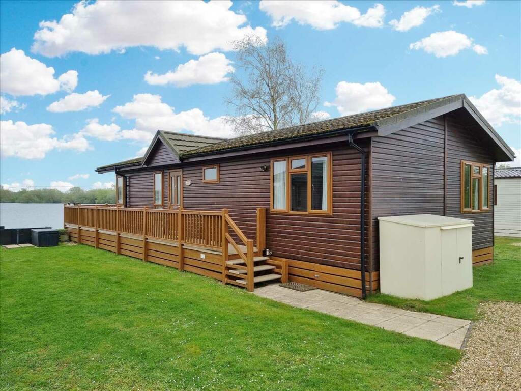 3 bedroom park home for sale in Lodge 30, Gibson Approach, Tattershall