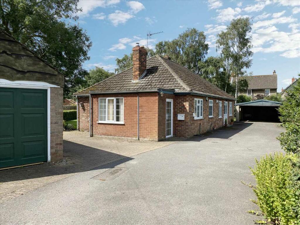3 bedroom bungalow for sale in Walcott Road, Billinghay, LN4