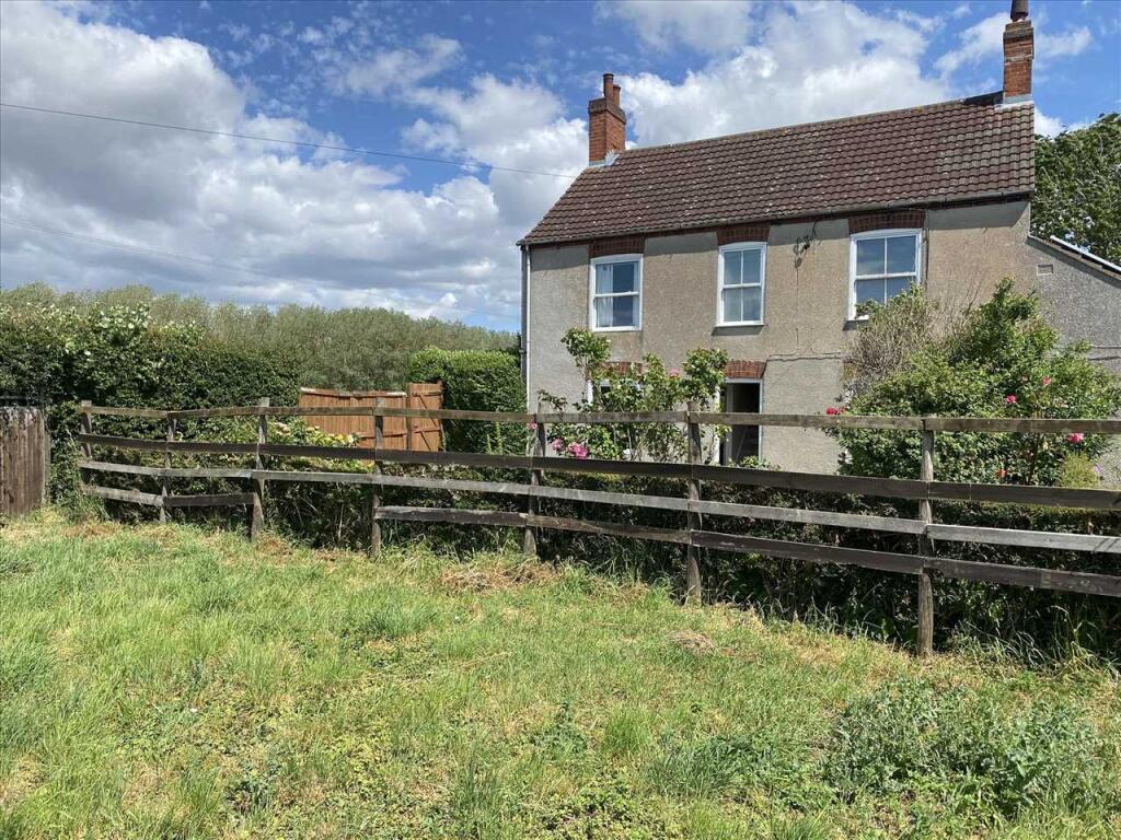 Main image of property: Layby Cottage, Tattershall Road, Billinghay