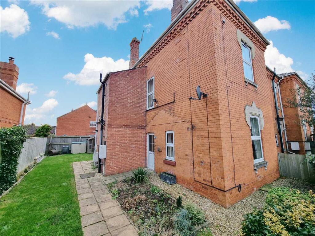 Main image of property: Wellington House, Station Road, Heckington