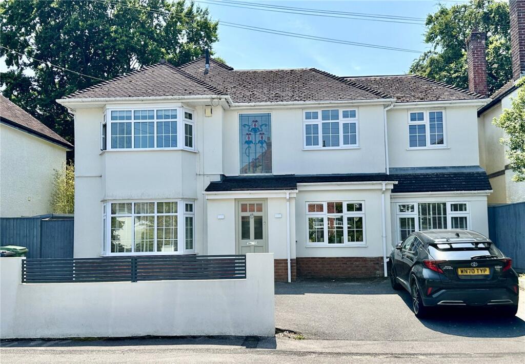 Main image of property: Wellington Road, Poole, Dorset, BH14