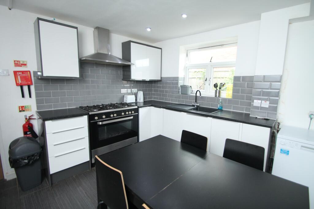 Main image of property: House Share, Beck Lane, Beckenham, BR3