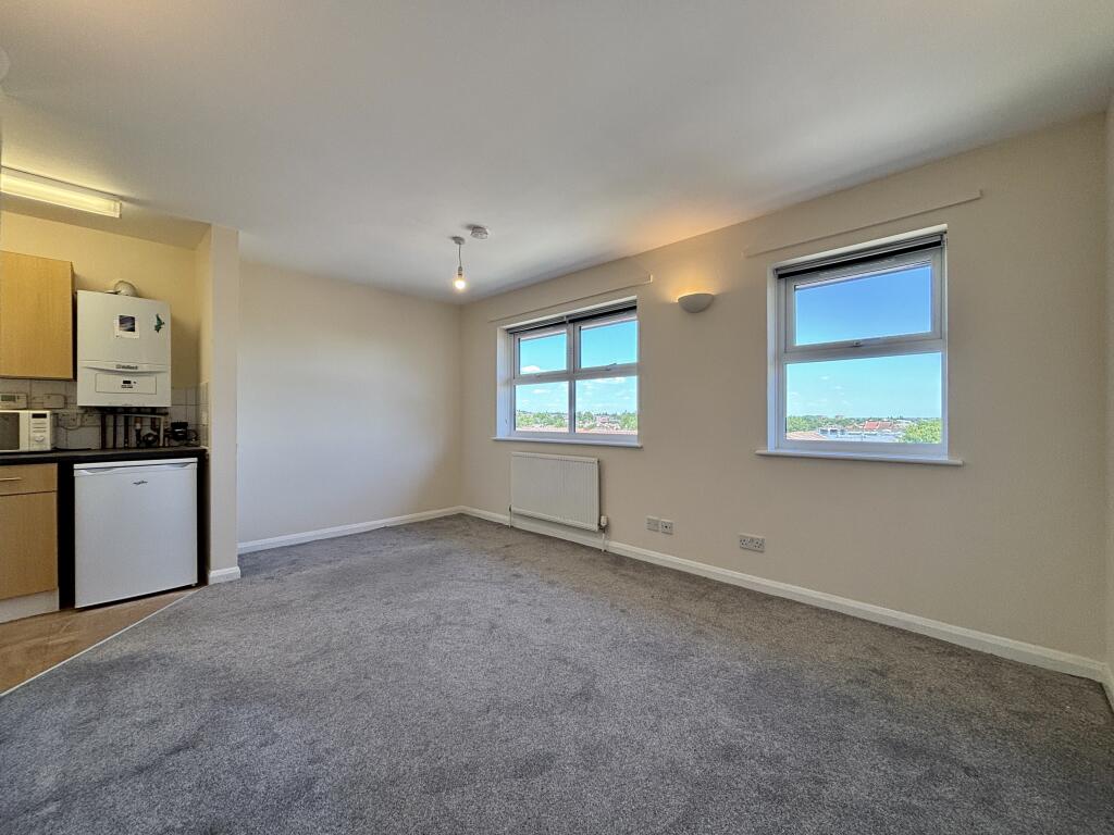 Main image of property: Avenue Road, SE20