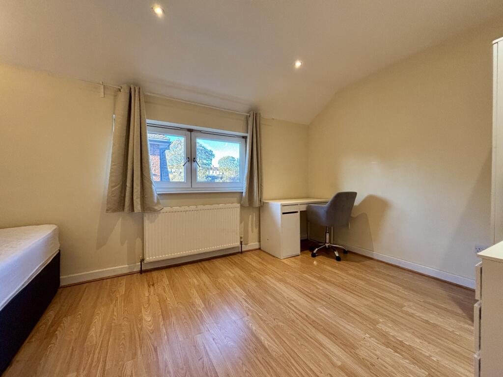 Main image of property: House Share, Beck Lane, BR3