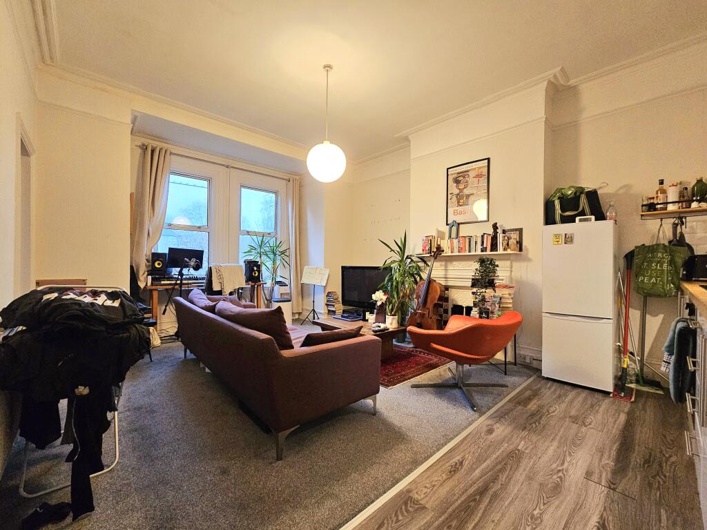 Additional property image - Queen Anne Avenue, Bromley BR2