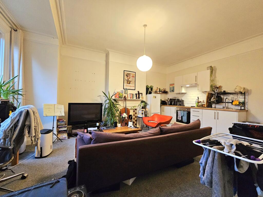 Additional property image - Queen Anne Avenue, Bromley BR2