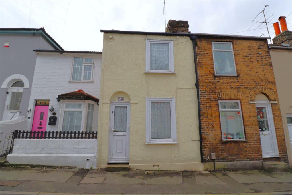 1 bedroom terraced house for sale in Burnt Oak Terrace, Gillingham, ME7