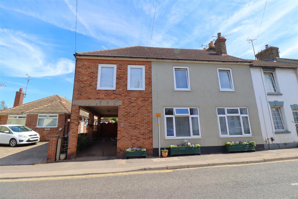 Main image of property: Station Road, Rainham