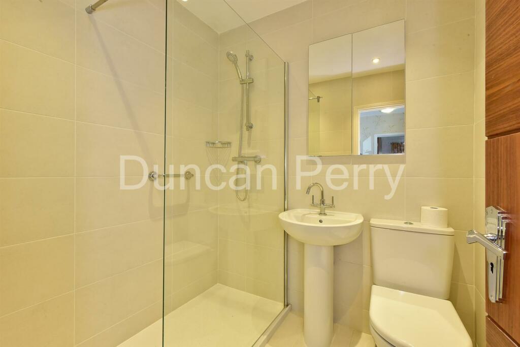 Additional property image - Skimpans Close, Welham Green