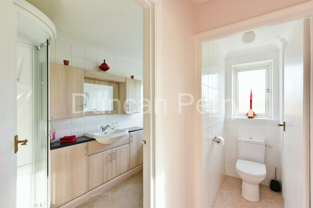 Additional property image - Bulls Lane, Welham Green