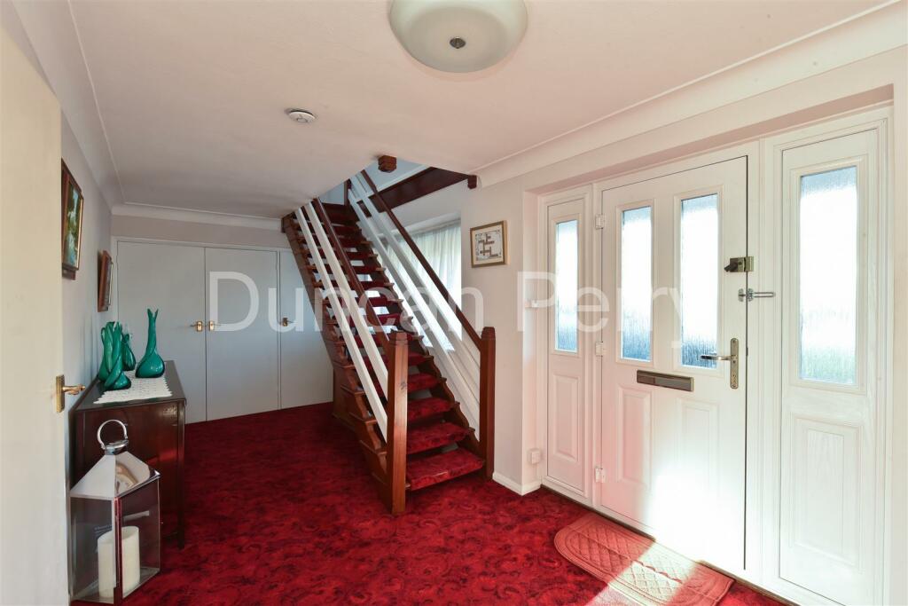 Additional property image - Bulls Lane, Welham Green