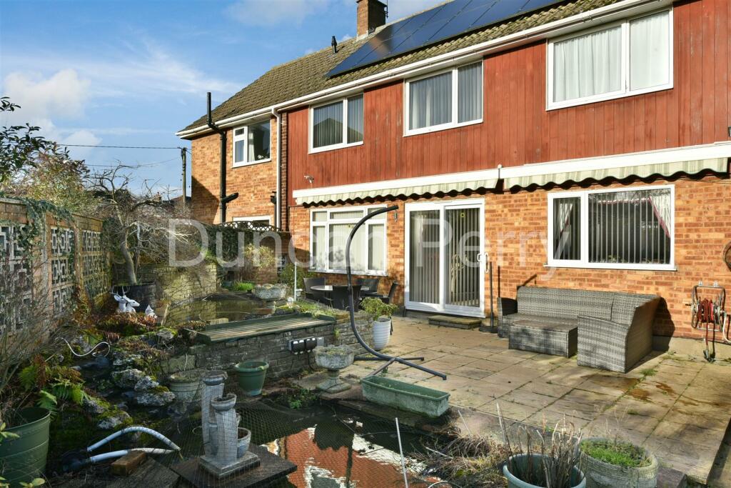 Additional property image - Bulls Lane, Welham Green