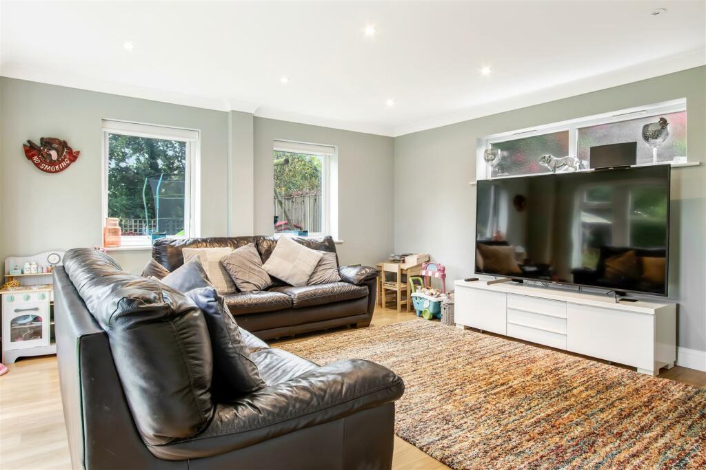 Additional property image - Ramsey Close, Brookmans Park, Herts