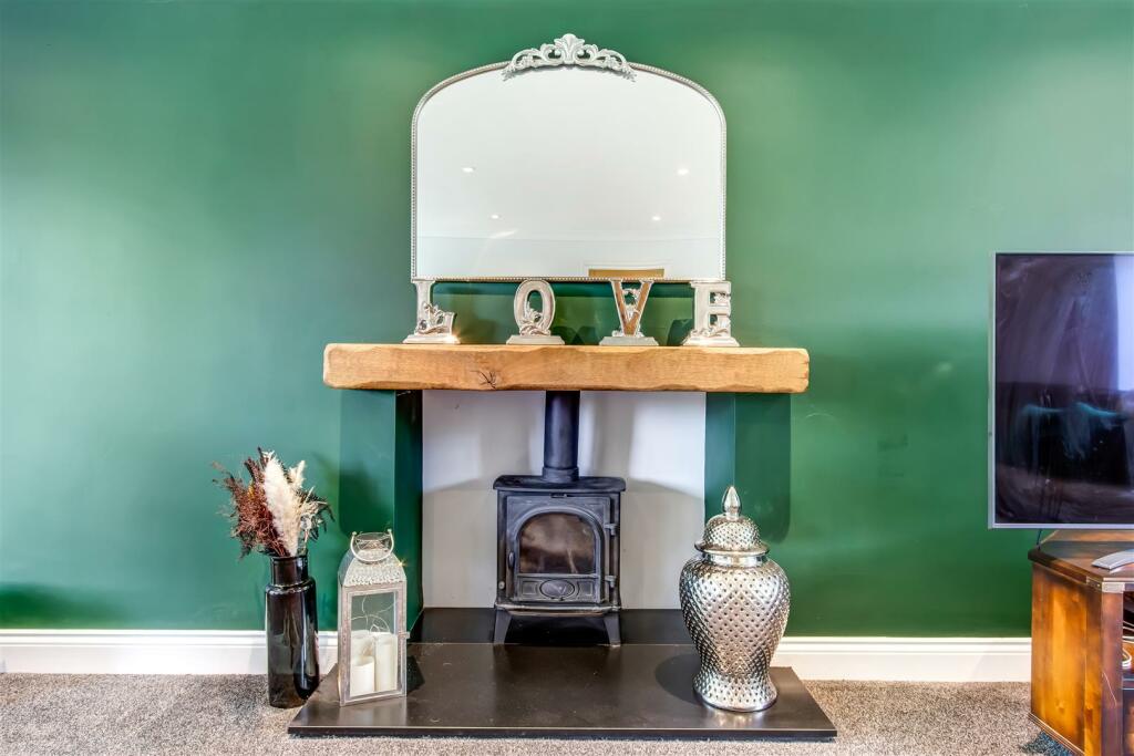 Additional property image - Ramsey Close, Brookmans Park, Herts