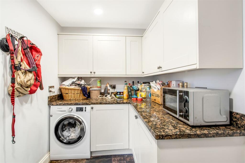 Additional property image - Ramsey Close, Brookmans Park, Herts