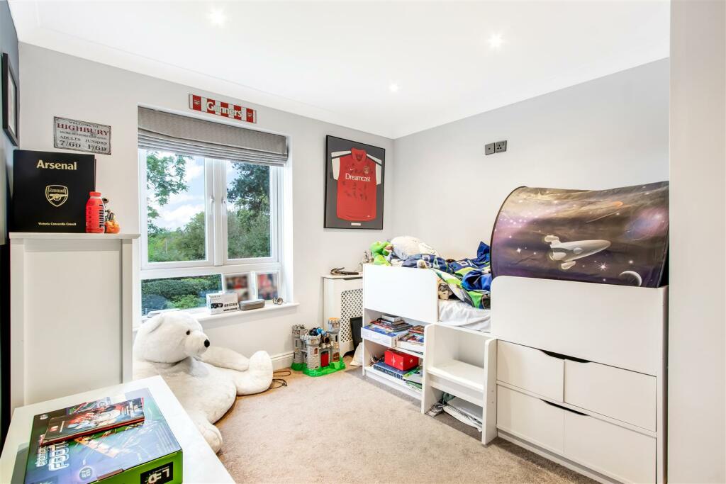 Additional property image - Ramsey Close, Brookmans Park, Herts