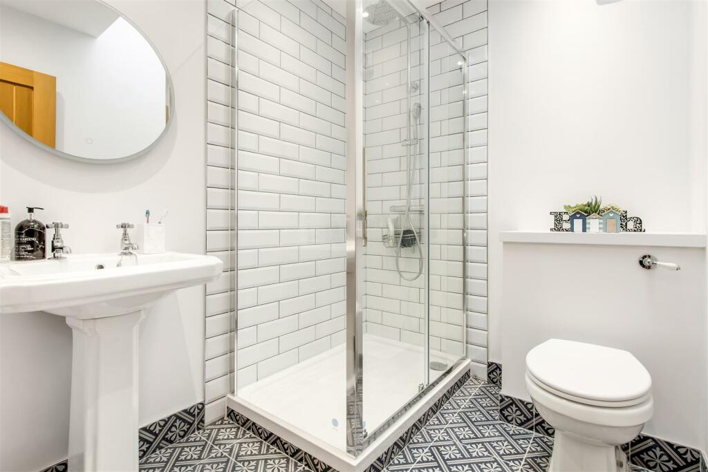 Additional property image - Ramsey Close, Brookmans Park, Herts
