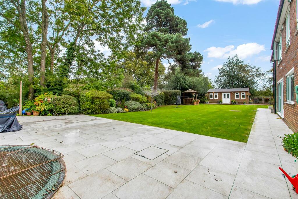 Additional property image - Ramsey Close, Brookmans Park, Herts