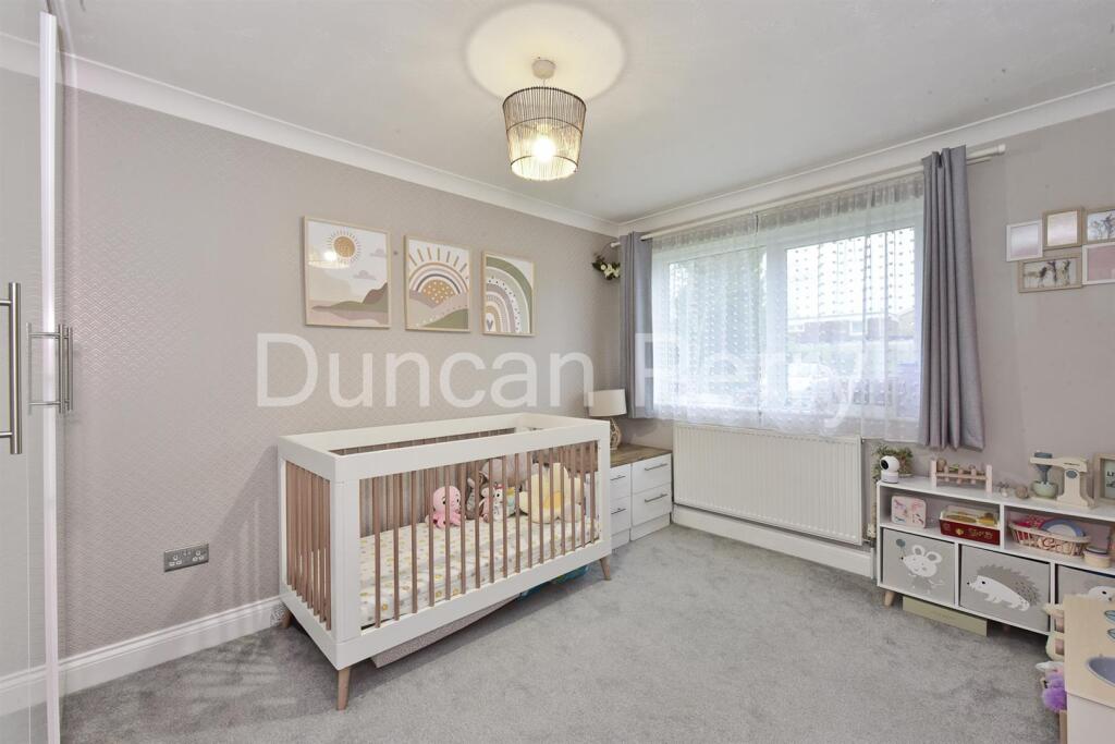 Additional property image - Dixons Hill Road, Welham Green
