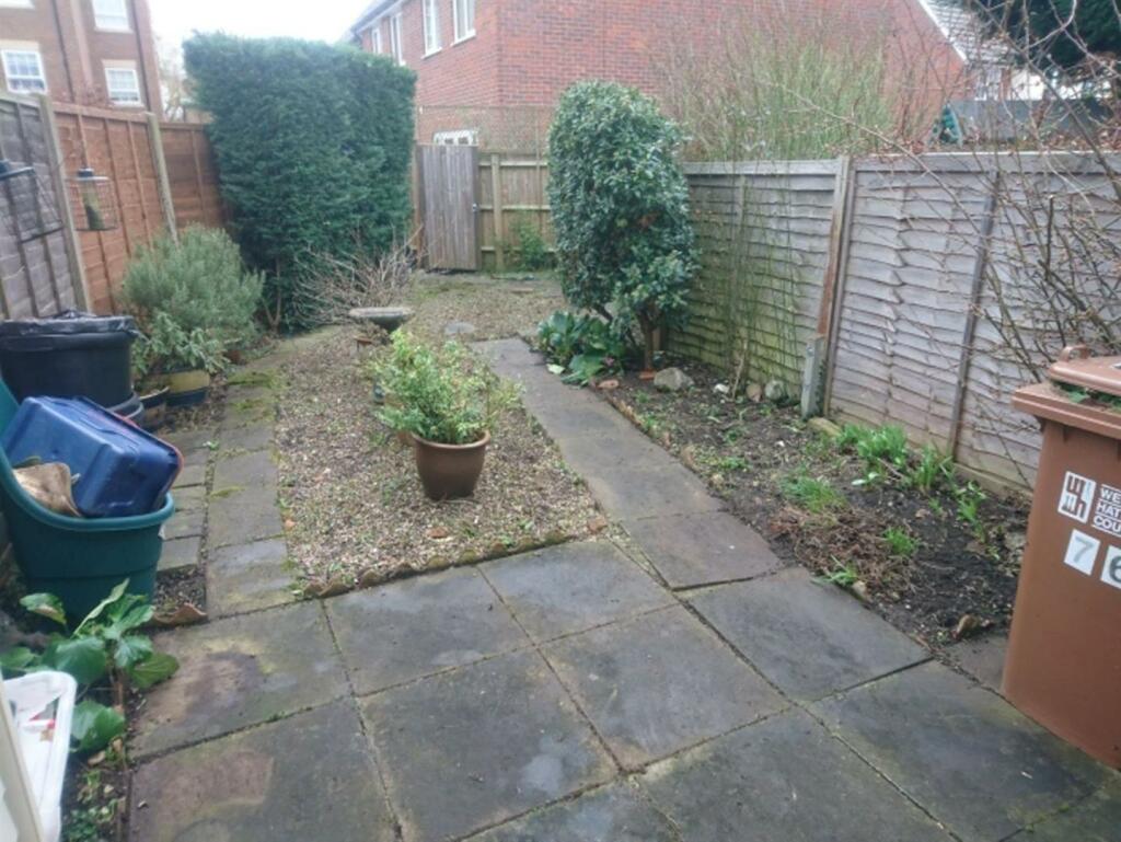 Additional property image - Vincenzo Close, Welham Green