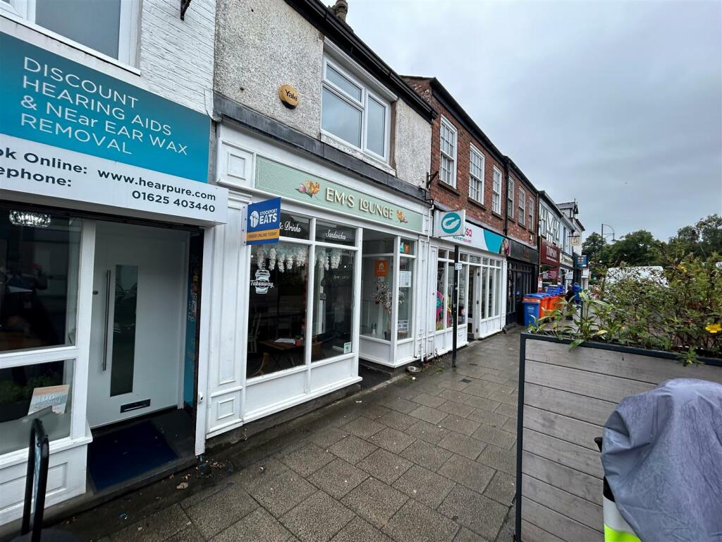 Shop for rent in High Street, Cheadle, SK8