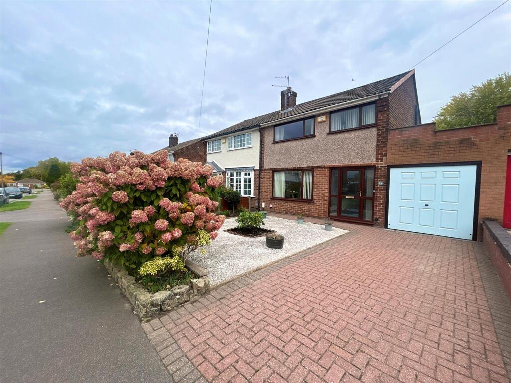 Main image of property: East Avenue, Heald Green, Cheadle