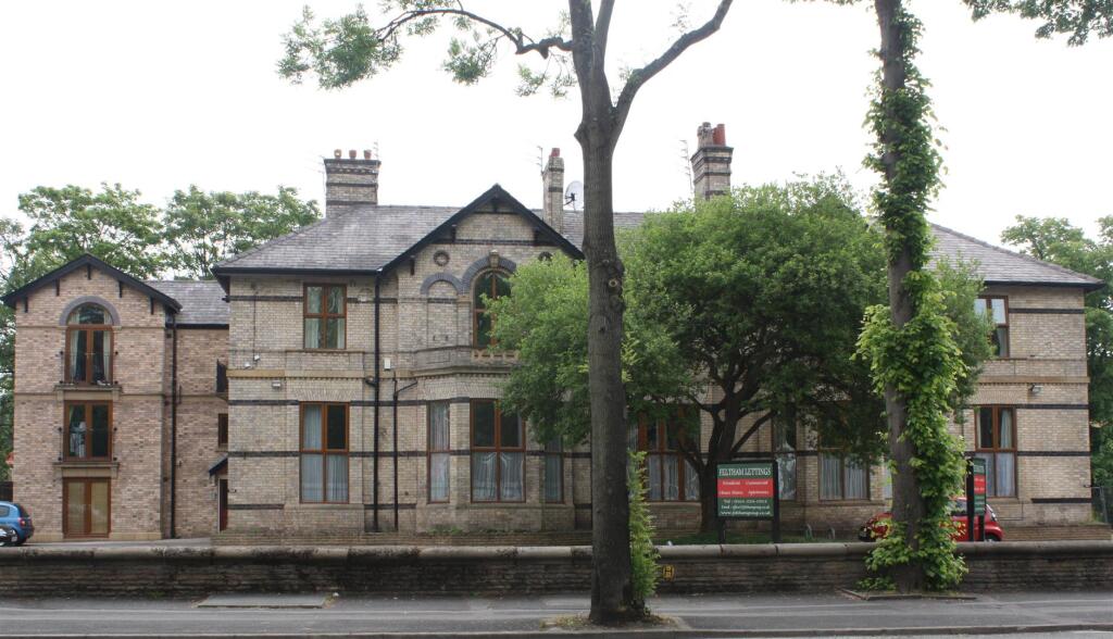 Main image of property: Flat 6 367 Wilmslow Road, Fallowfield