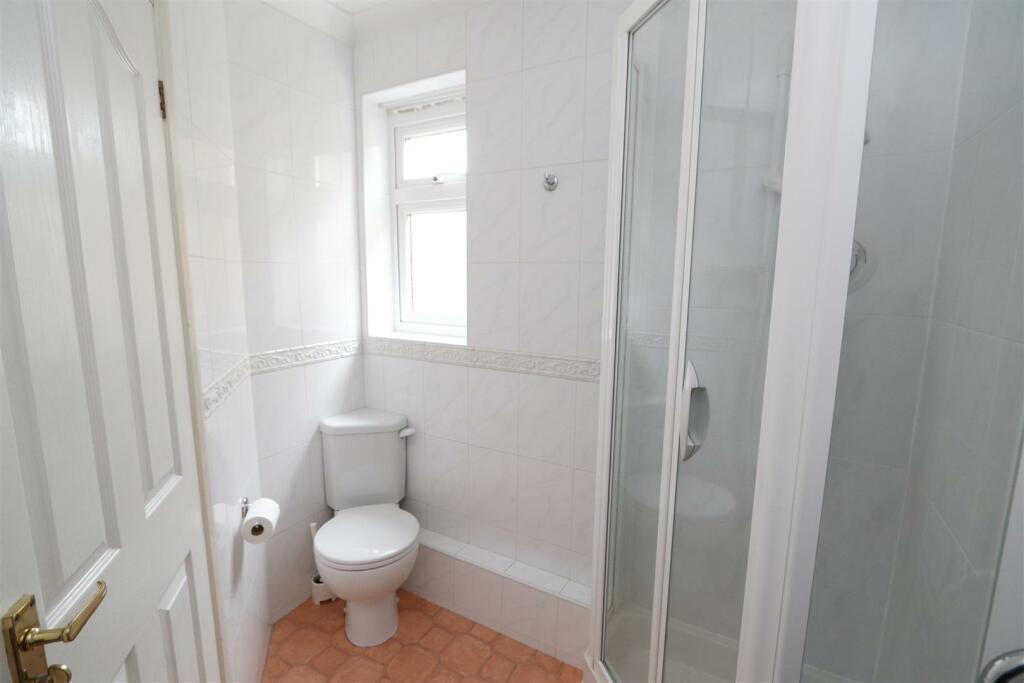 Additional property image - Roundwood Grove, Hutton Mount, Brentwood
