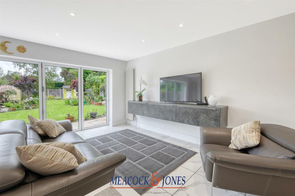 Additional property image - Heronway, Hutton Mount, Brentwood