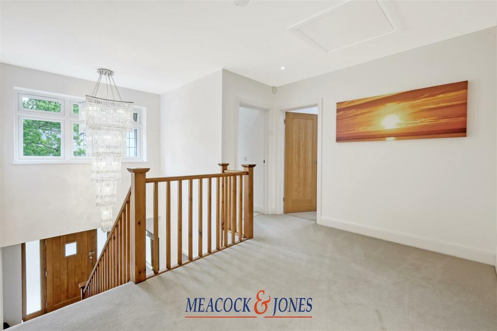 Additional property image - Heronway, Hutton Mount, Brentwood