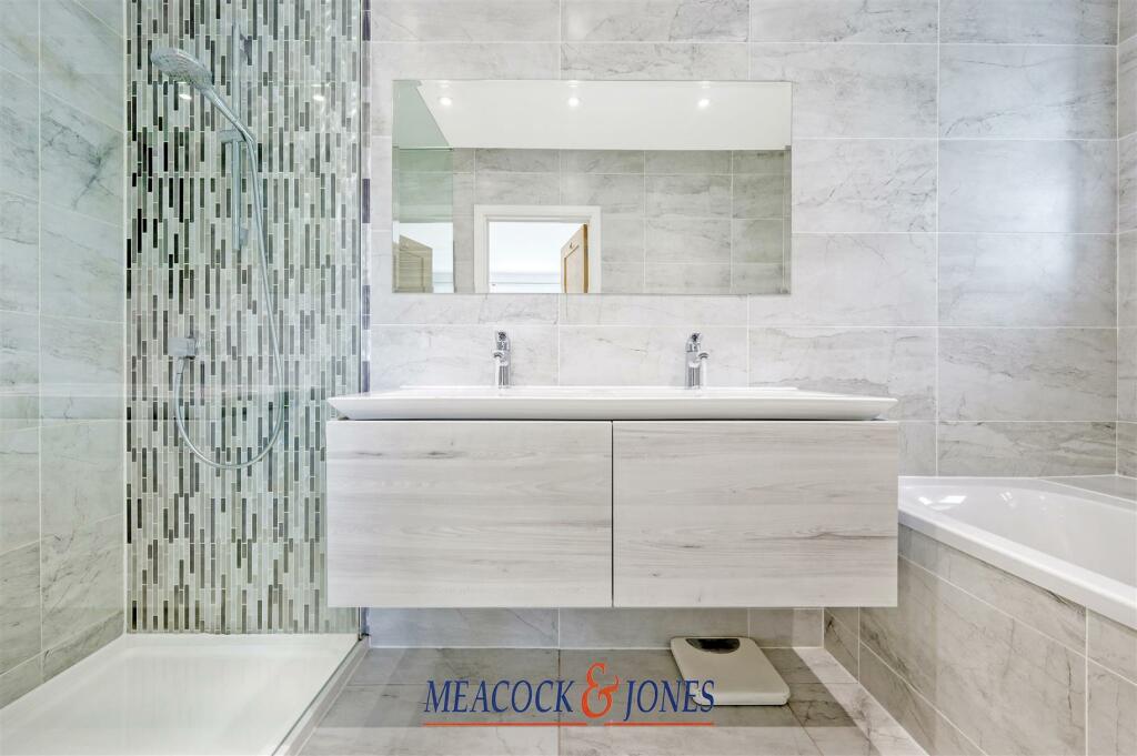 Additional property image - Heronway, Hutton Mount, Brentwood
