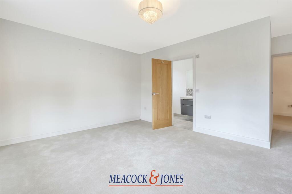 Additional property image - Heronway, Hutton Mount, Brentwood