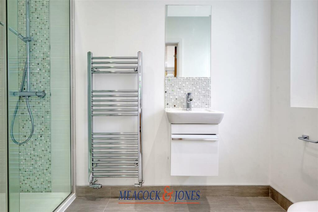 Additional property image - Heronway, Hutton Mount, Brentwood