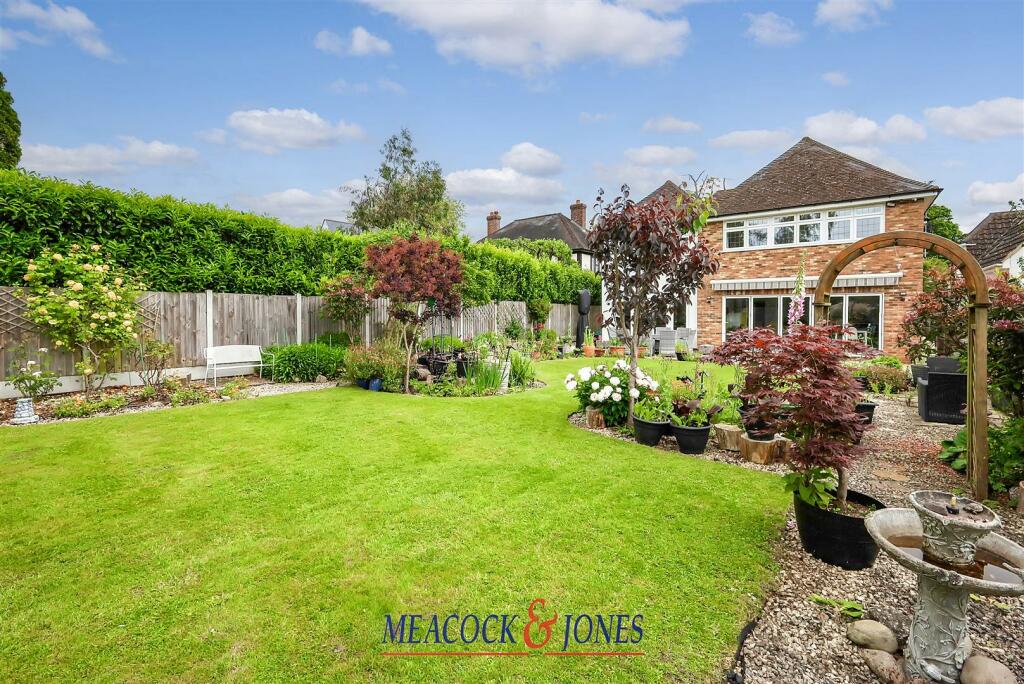 Additional property image - Heronway, Hutton Mount, Brentwood