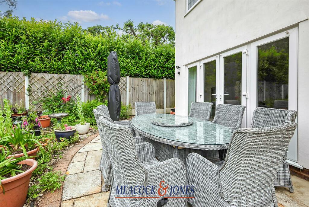 Additional property image - Heronway, Hutton Mount, Brentwood