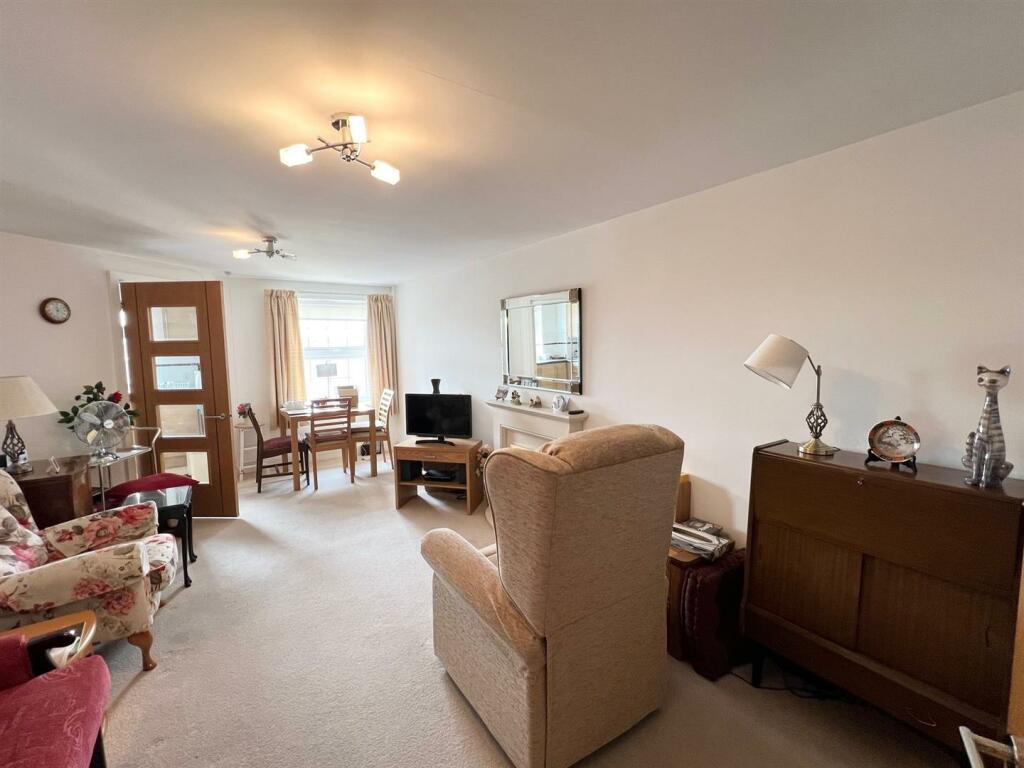 Additional property image - High Street, Ongar, Brentwood