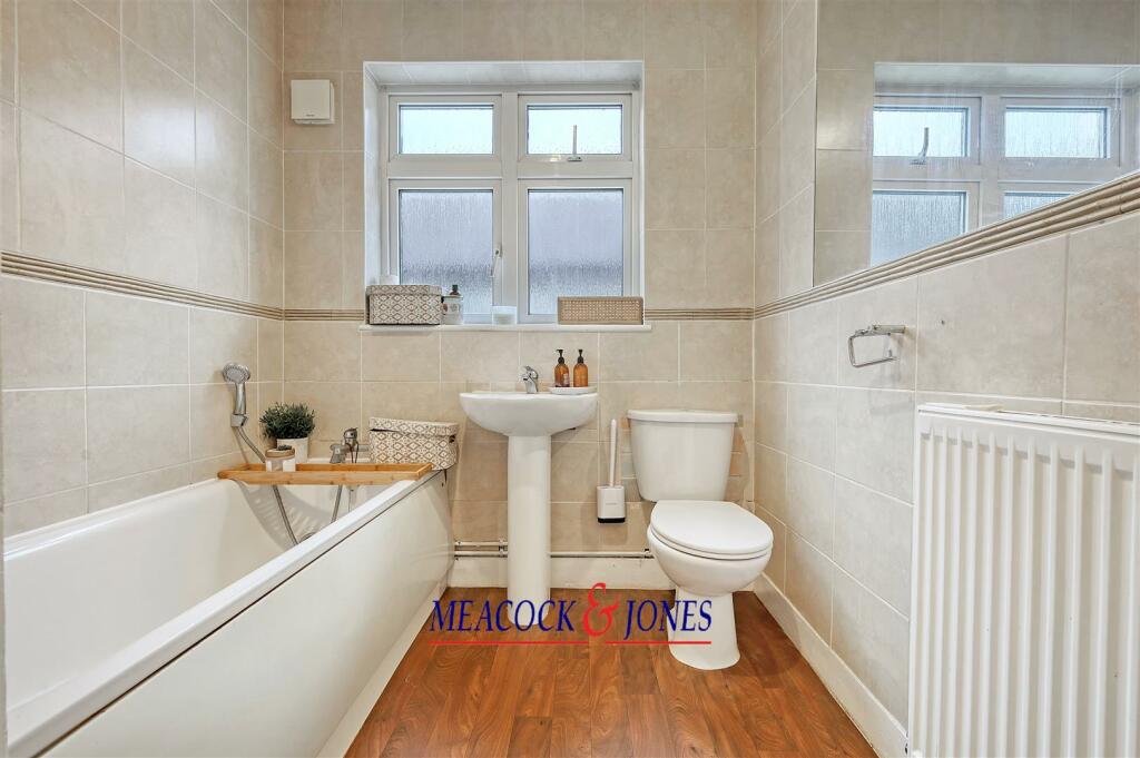 Additional property image - Chelmsford Road, Shenfield, Brentwood