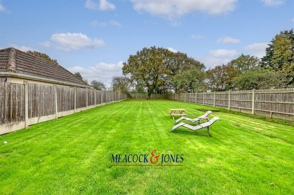 Additional property image - Chelmsford Road, Shenfield, Brentwood