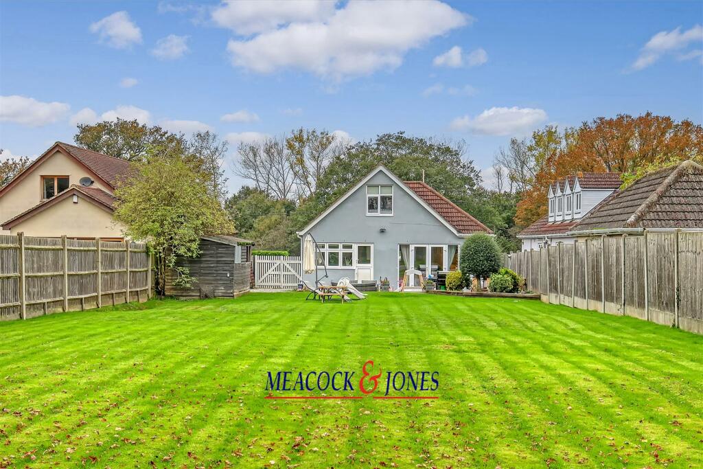 Additional property image - Chelmsford Road, Shenfield, Brentwood